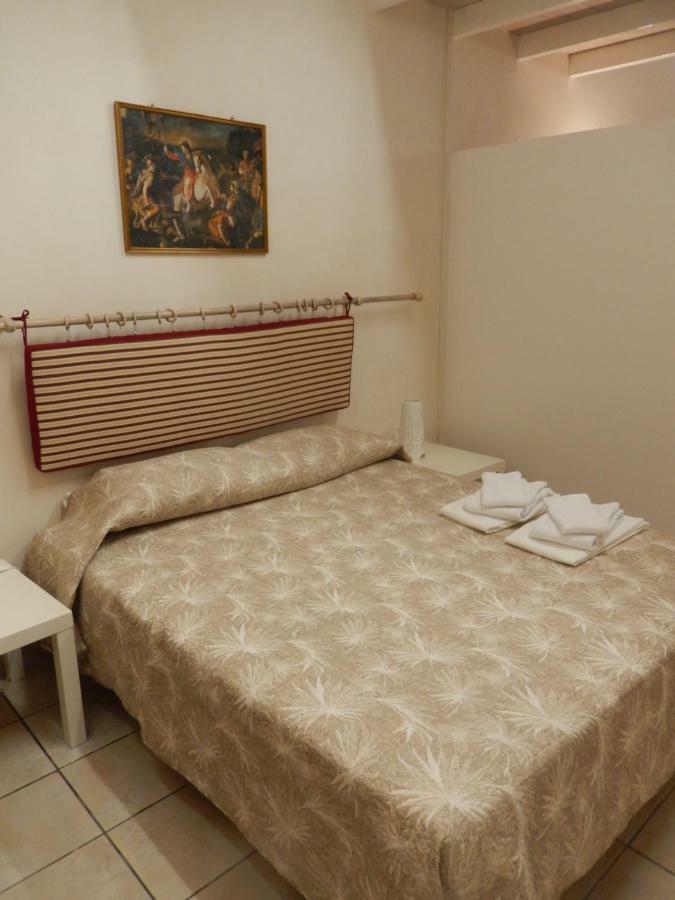 Appartamento In Centro Casa Vacanza Scicli Luaran gambar